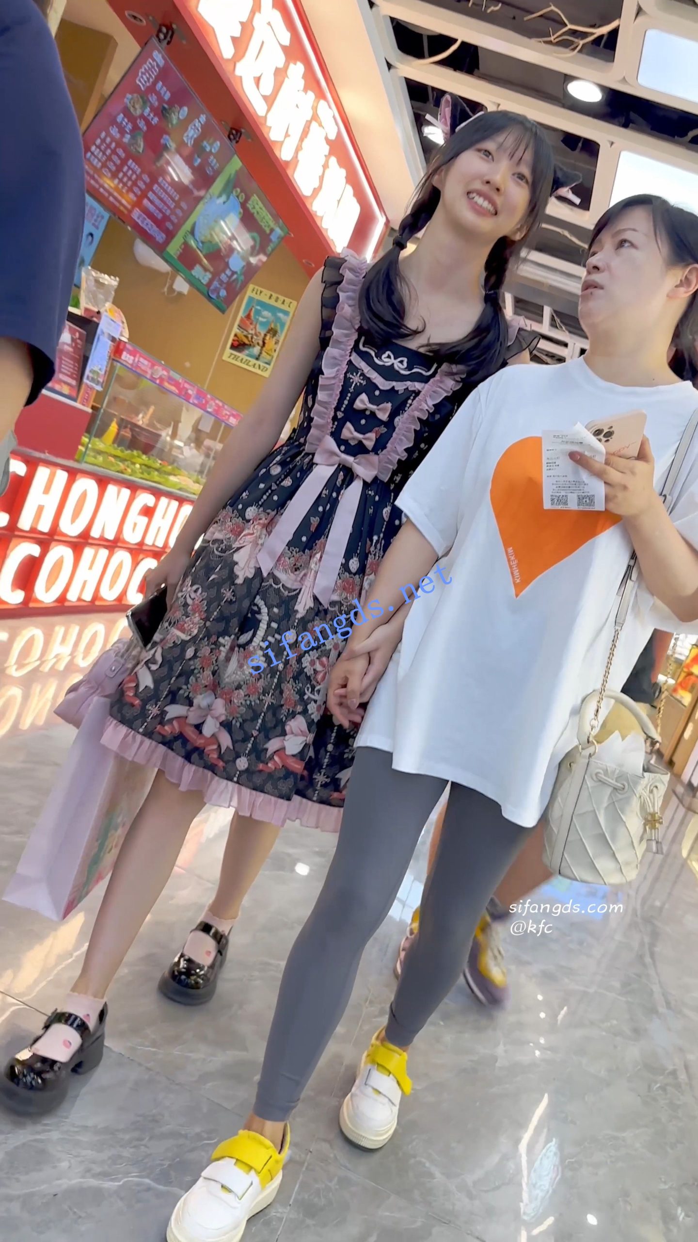 【KFC】洛丽塔裙学生妹和妈妈逛街·白色窄内前后CD可爱系[某房同步]